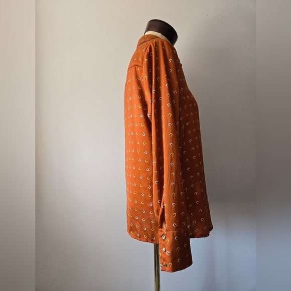 FOR YOU MODA Horseshoe Pattern Burnt Orange Long Sleeve Button Down Shirt. Med - Picture 6 of 13